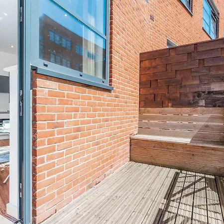 Centre - Cosy - Balcony - Free Netflix & Wifi 139k * Birmingham